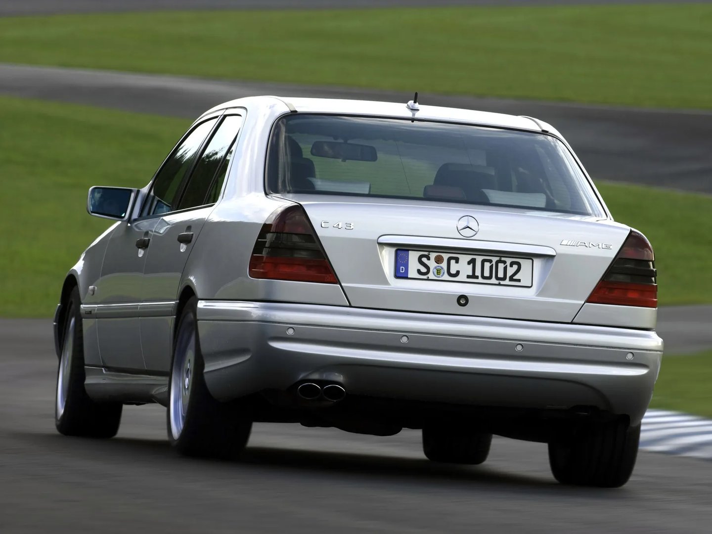 Mercedes_C-Class_AMG_1_generation_restyling__Sedan__1.jpg