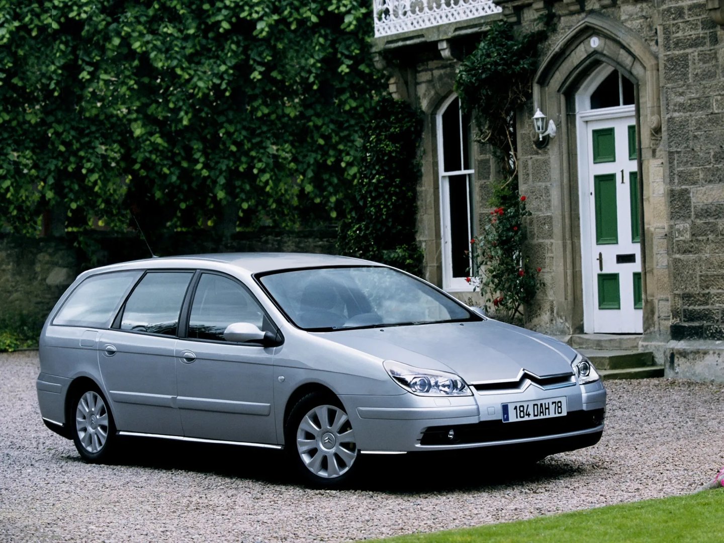 Citroen_C5_1_generation_restyling__Estate_5-door__1.jpg