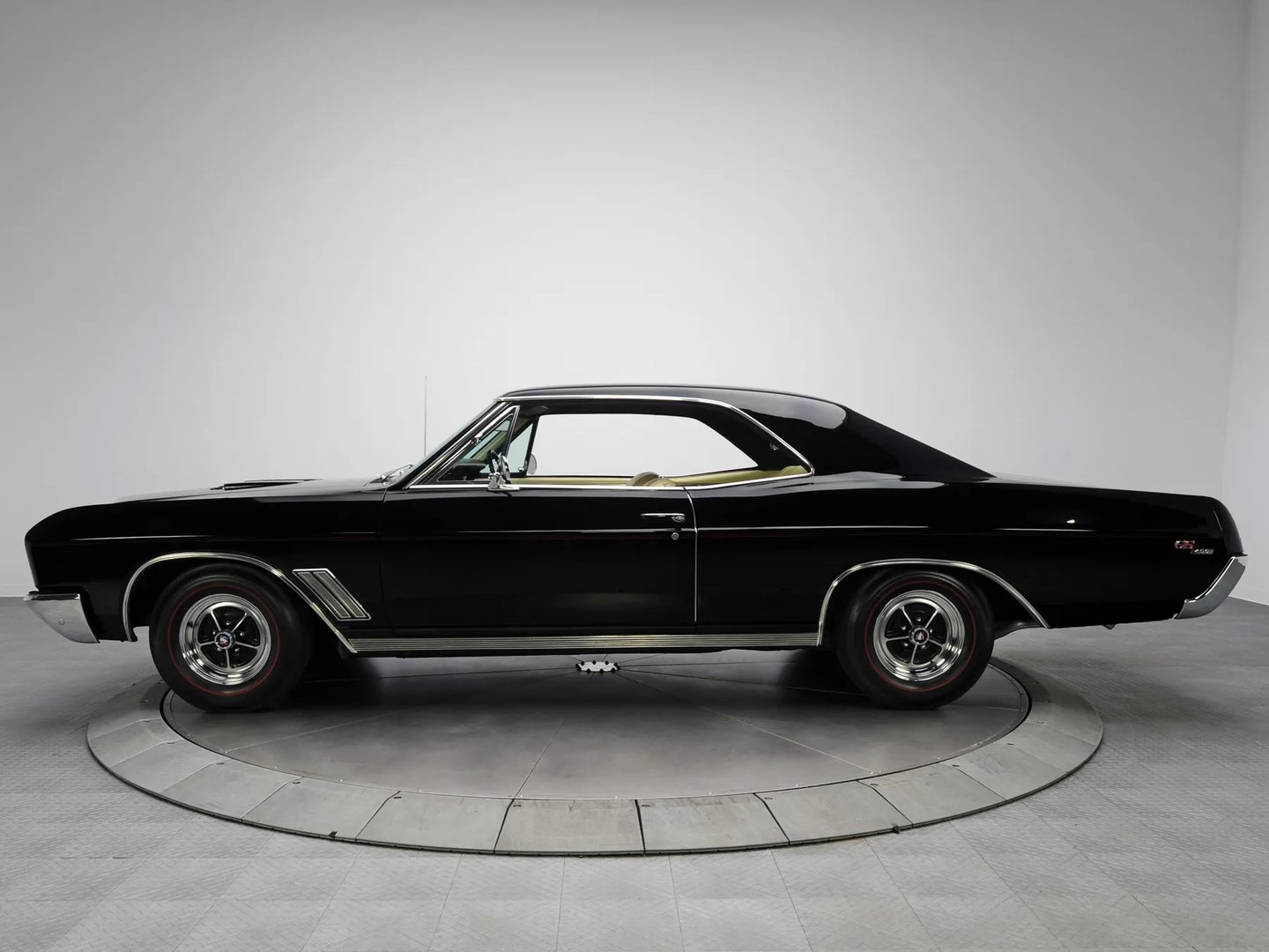 Buick_Skylark_3_generation__Coupe__5.jpg