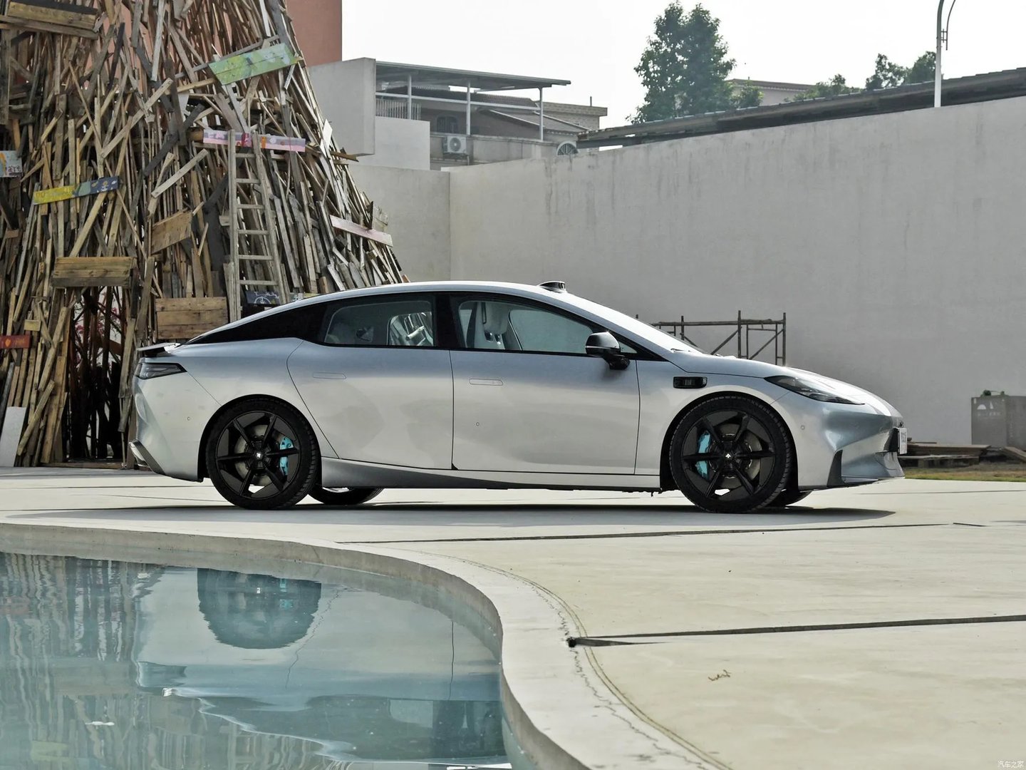 aion_Hyper_GT_1_generation__Sedan__11.jpg