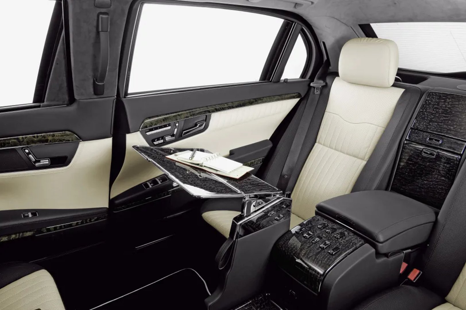 Mercedes_S-Class_5_generation__Limousine__12.jpg