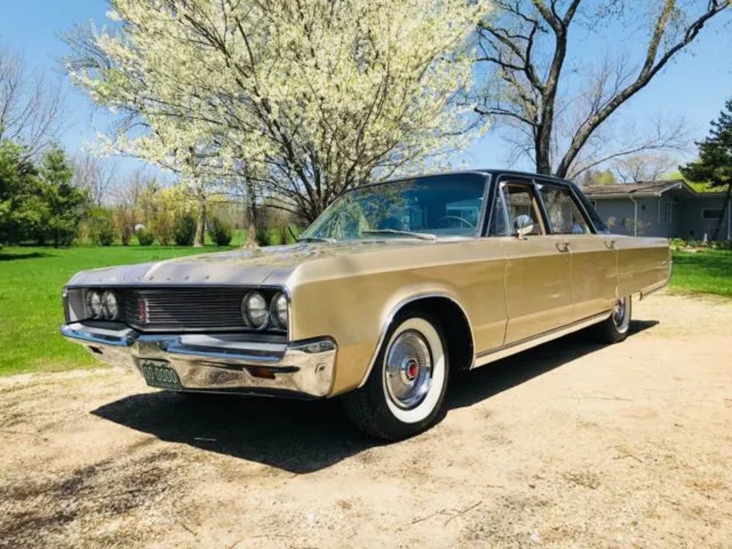Chrysler Newport 3 generation  Sedan