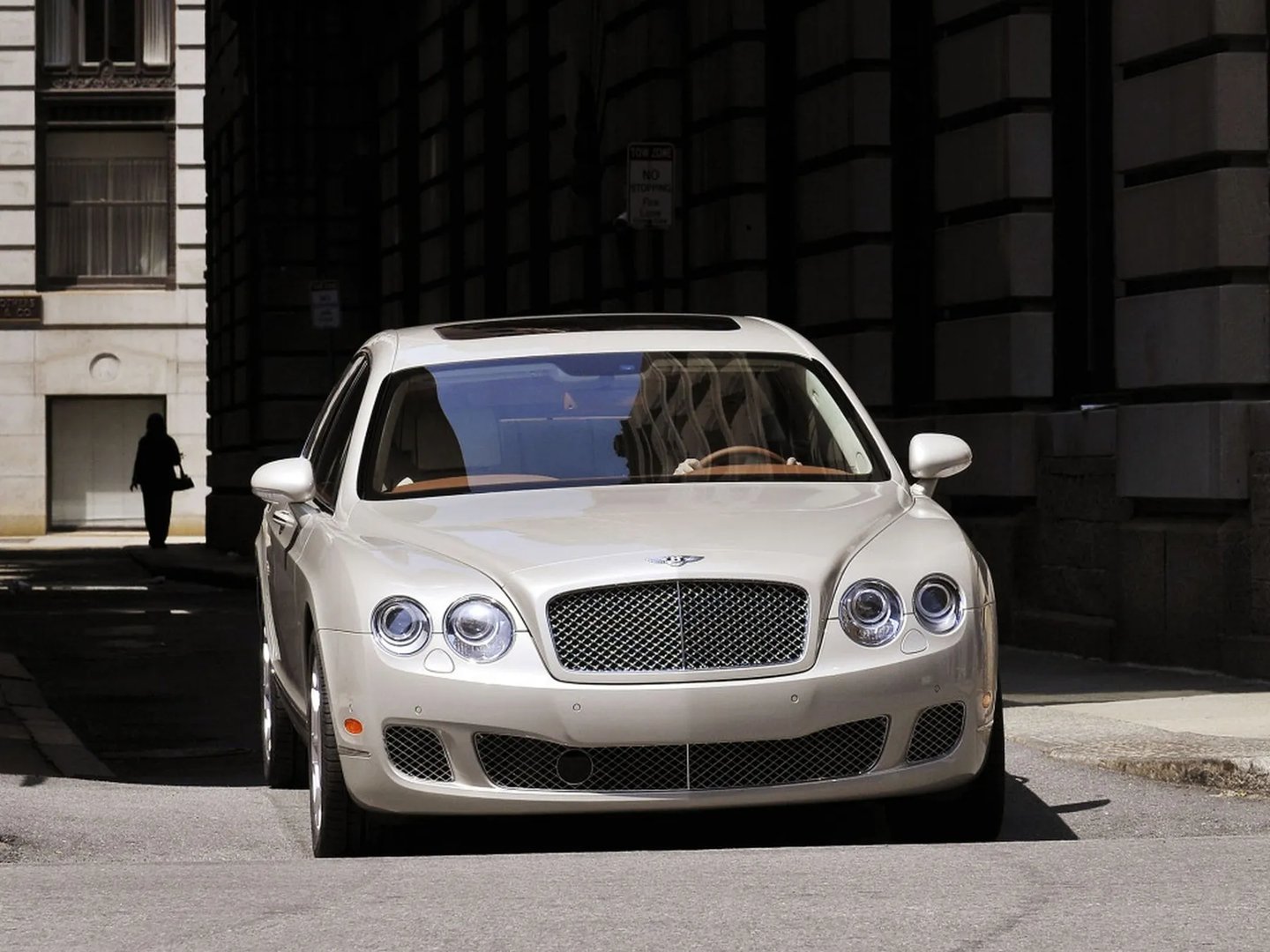 Bentley_Continental_Flying_Spur_1_generation__Sedan__3.jpg