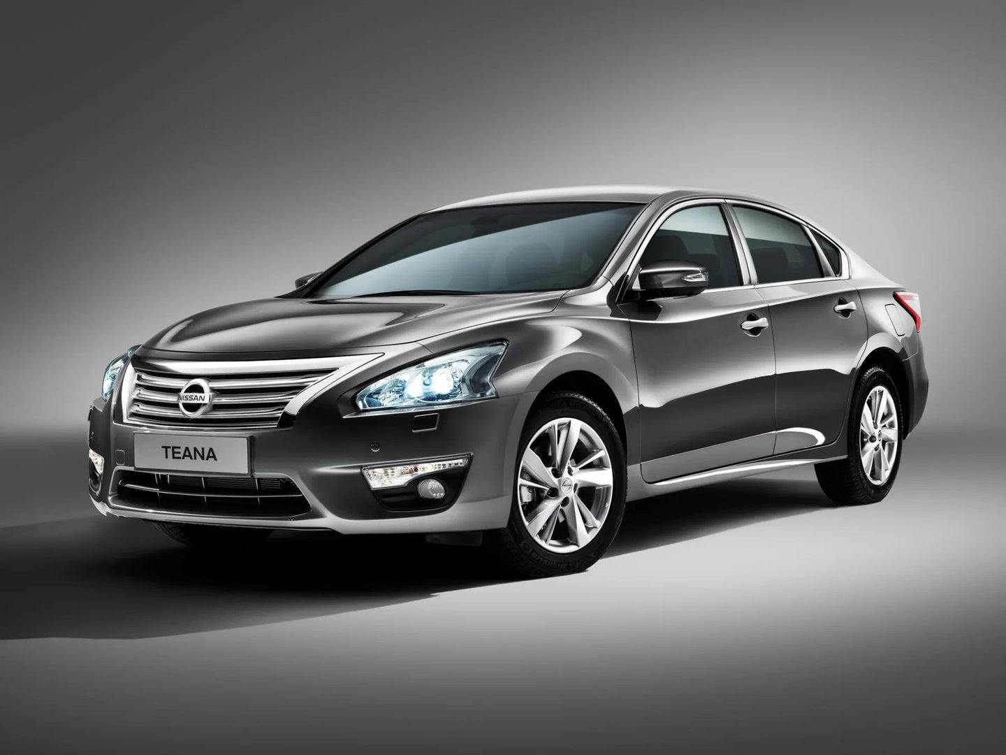 Nissan_Teana_3_generation__Sedan__4.jpg