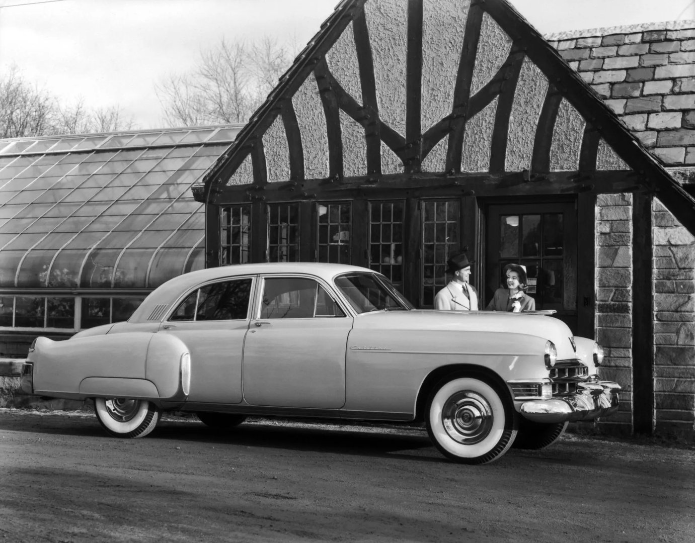 Cadillac_Sixty_Special_3_generation__Sedan__5.jpg
