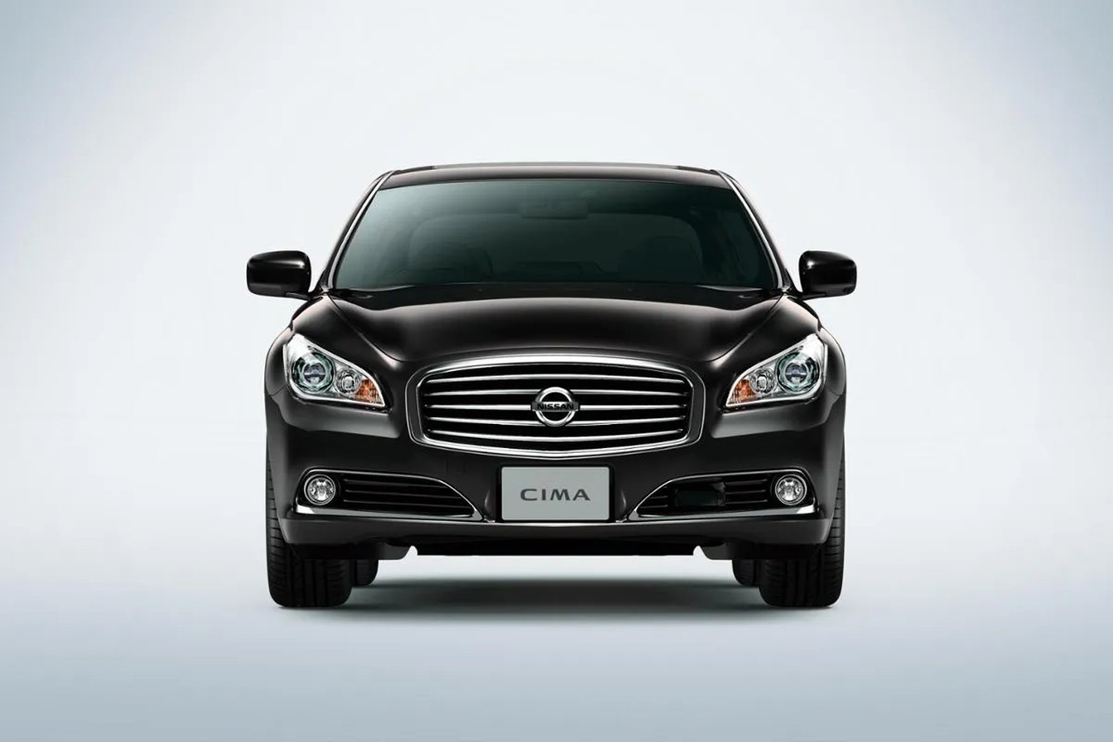 Nissan_Cima_5_generation__Sedan__4.jpg