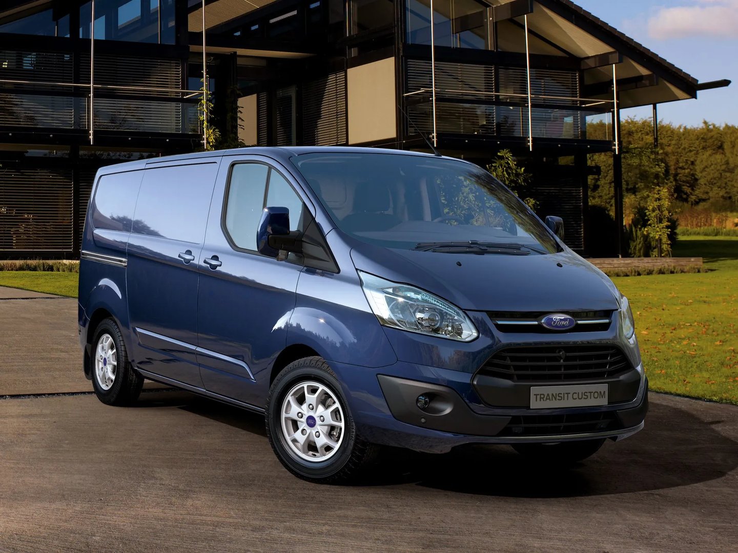 Ford_Transit_Custom_1_generation__Van__9.jpg