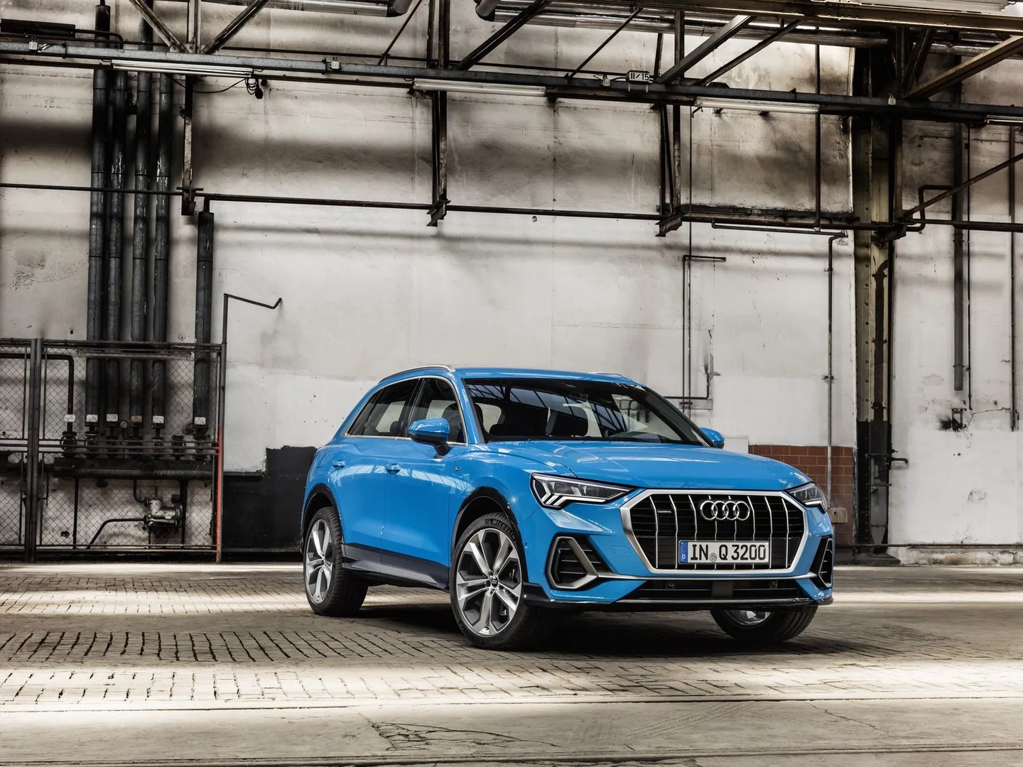 Audi_Q3_2_generation__SUV_5-doors__7.jpg