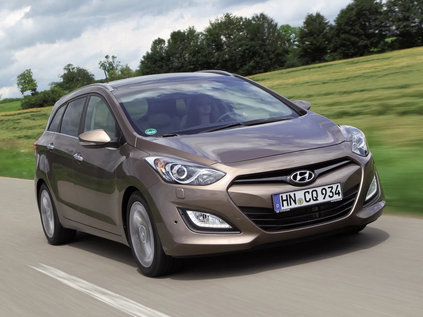 Hyundai_i30_2_generation__Estate_5-door__4.jpg