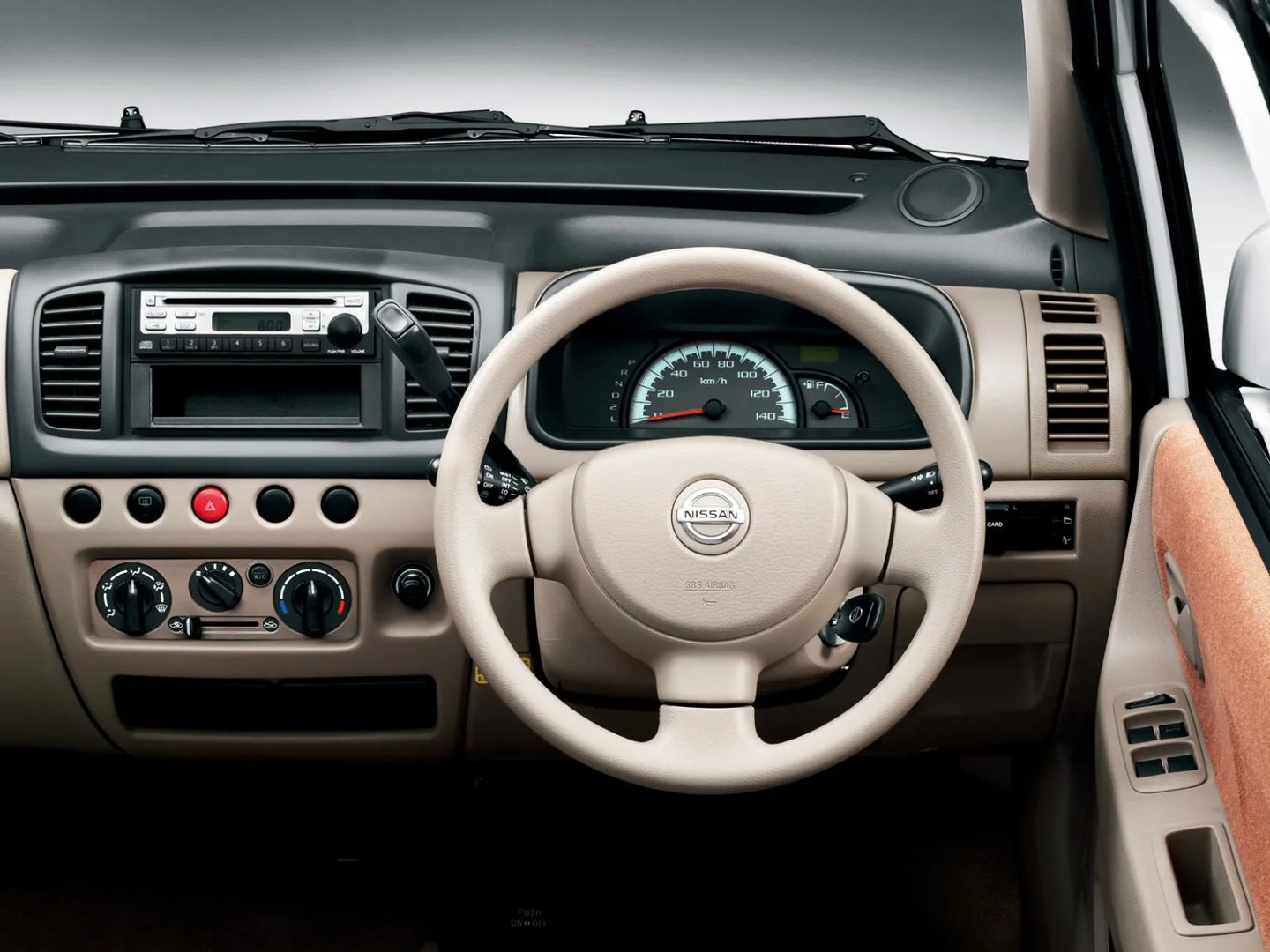 Nissan_Moco_1_generation__Mini_5-doors__4.jpg