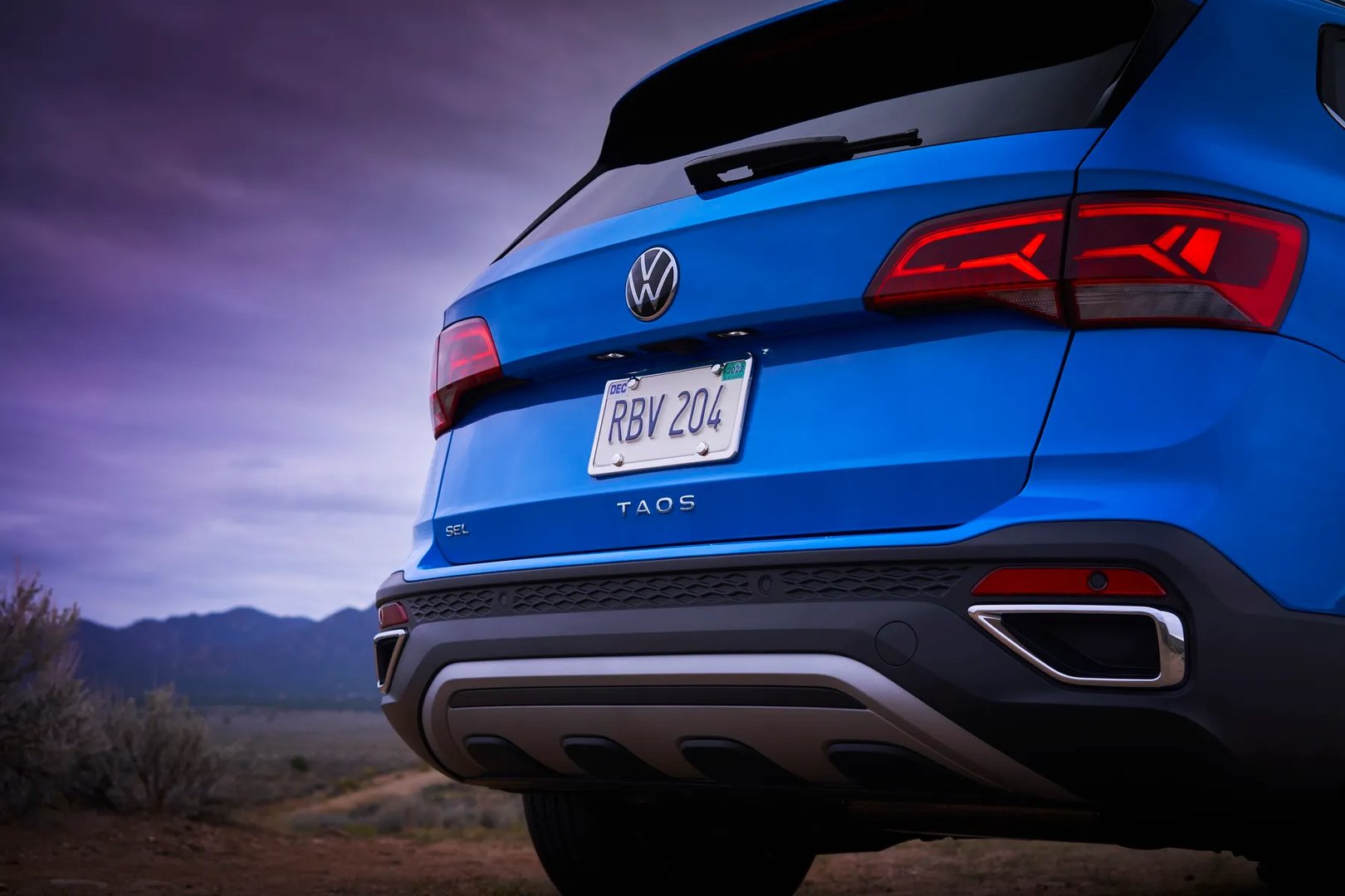 Volkswagen_Taos_1_generation__SUV_5-doors__10.jpg