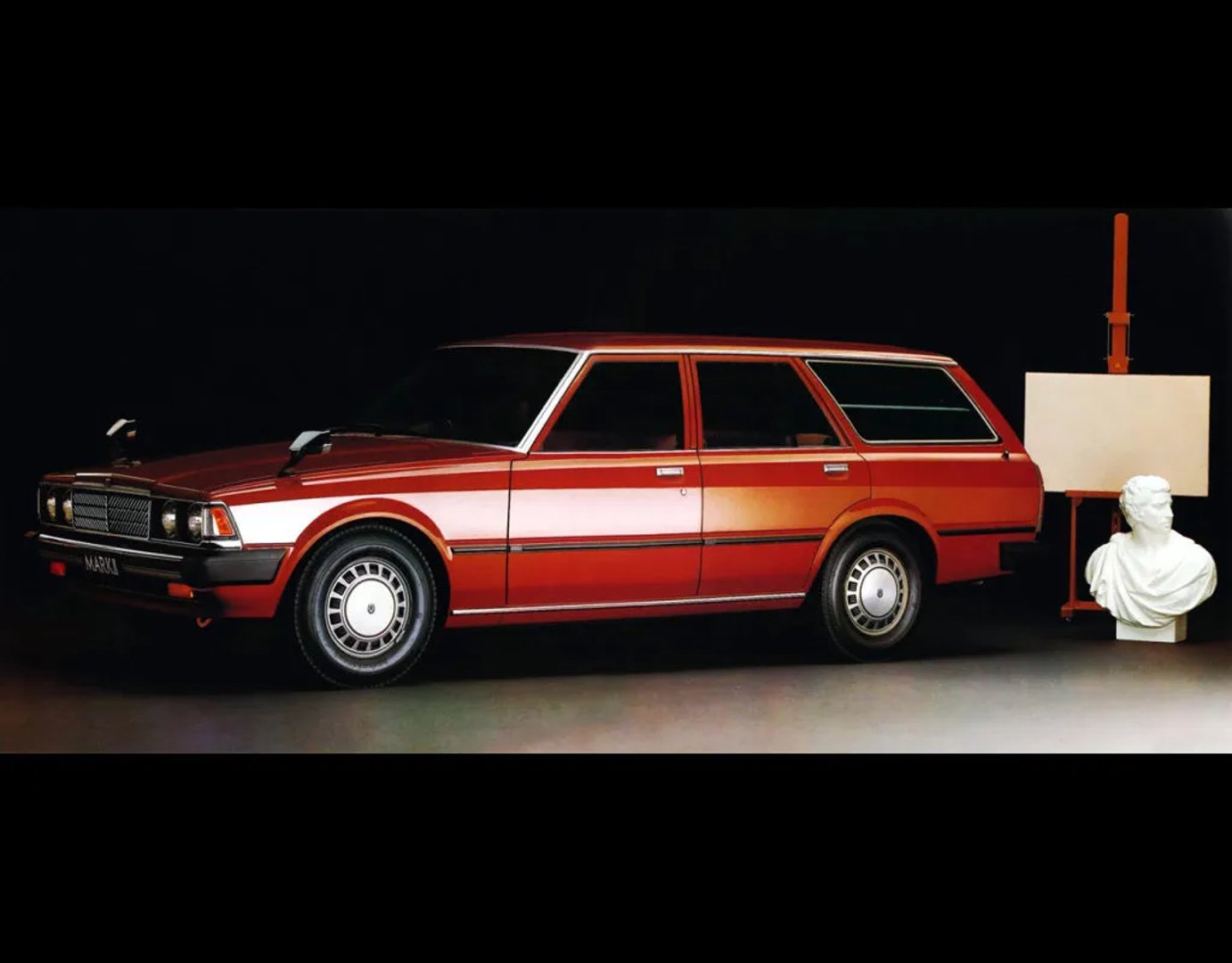 Toyota_Mark_II_4_generation__Estate_5-door__1.jpg