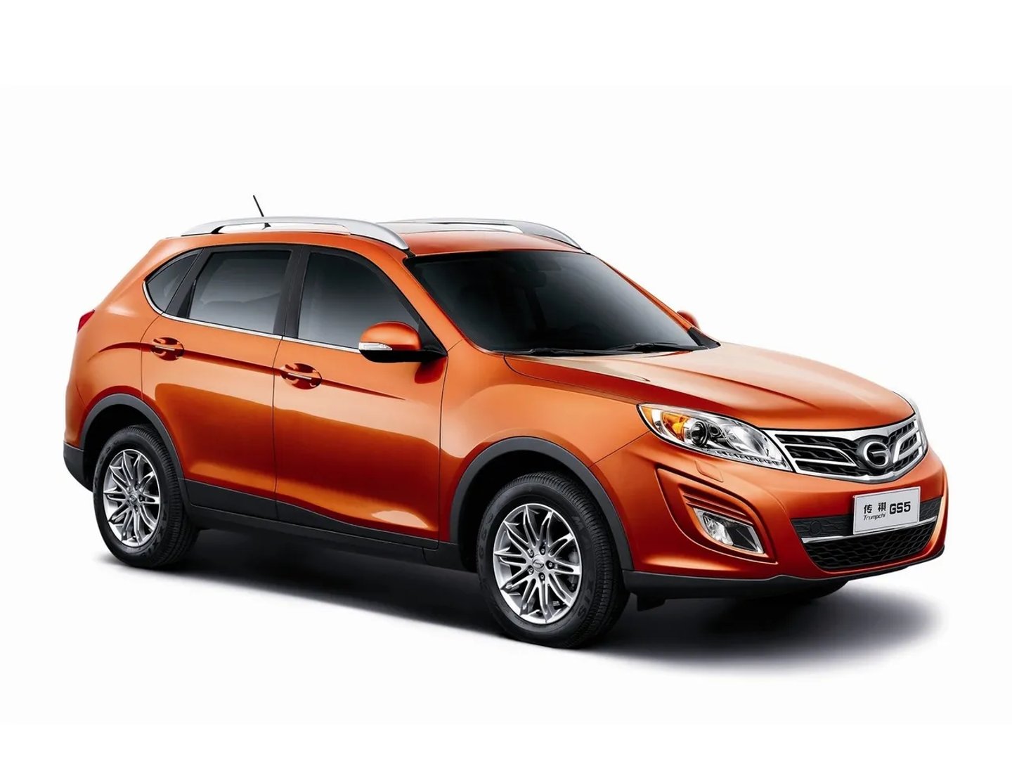 gac_Motor_GS5_1_generation__SUV_5-doors__4.jpg