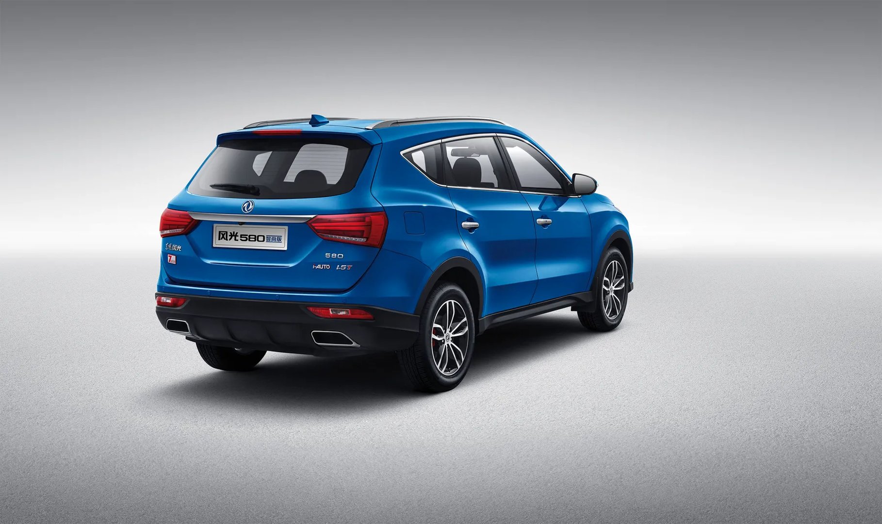 DongFeng_580_1_generation__SUV_5-doors__3.jpg