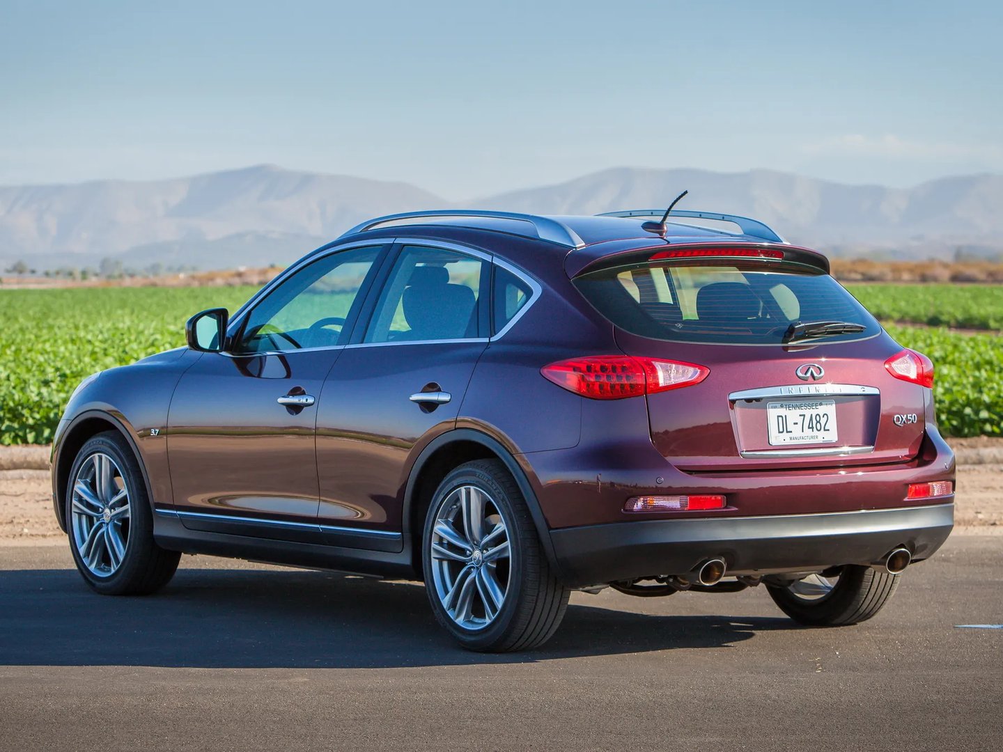 Infiniti_QX50_1_generation__SUV_5-doors__2.jpg