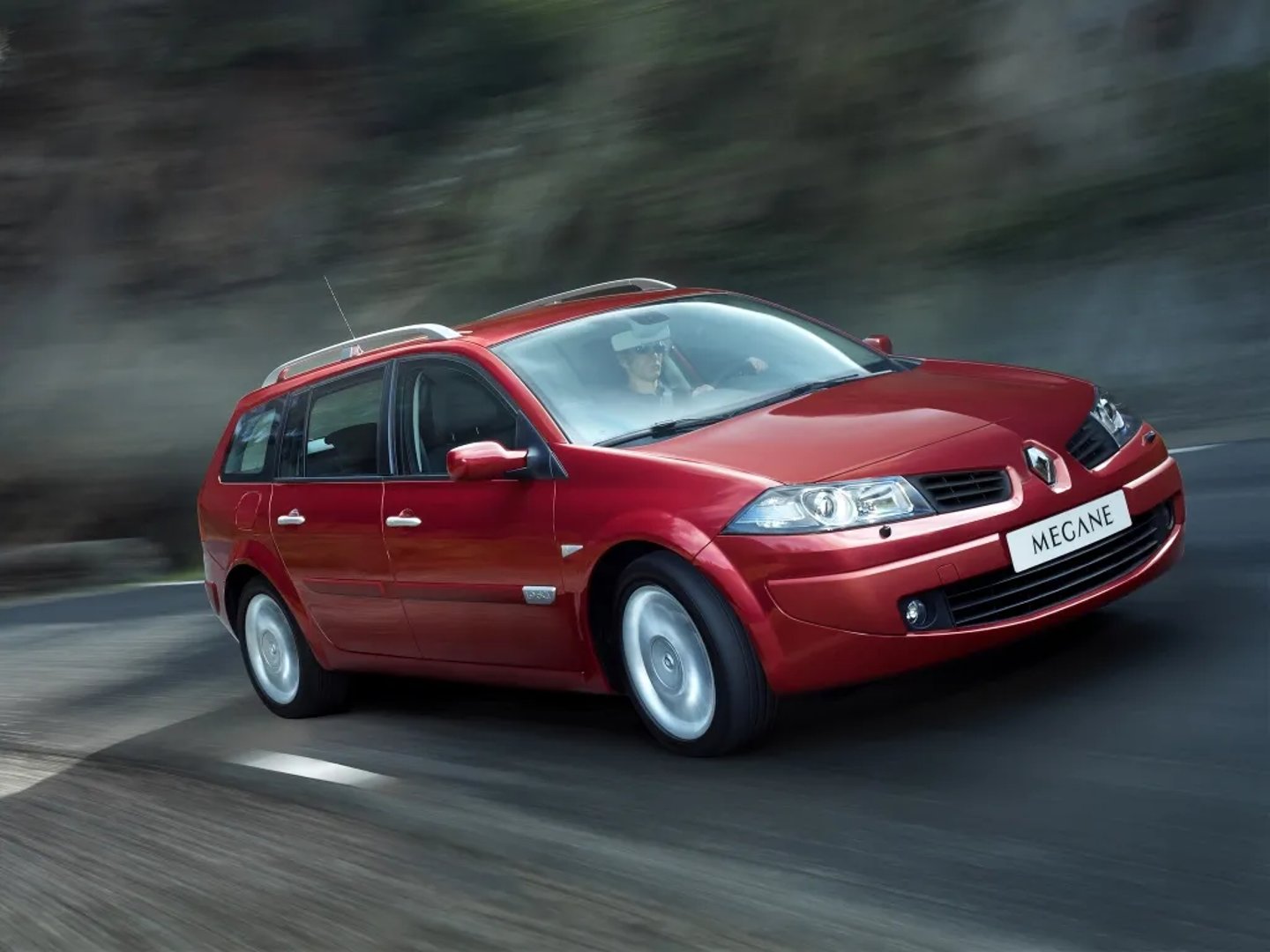 Renault_Megane_2_generation_restyling__Estate_5-door__9.jpg