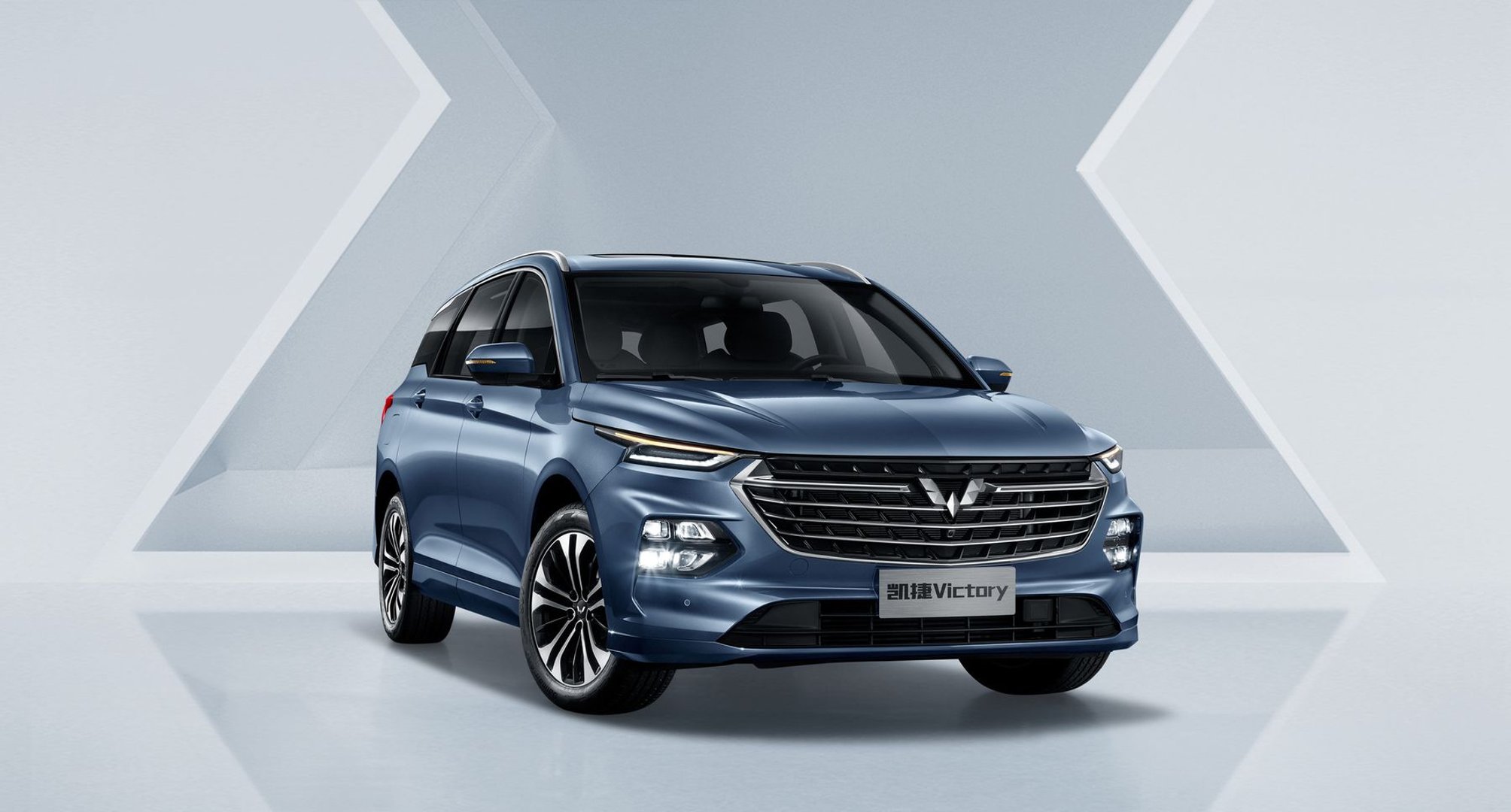 wuling_Victory_1_generation__SUV_5-doors__51.jpg