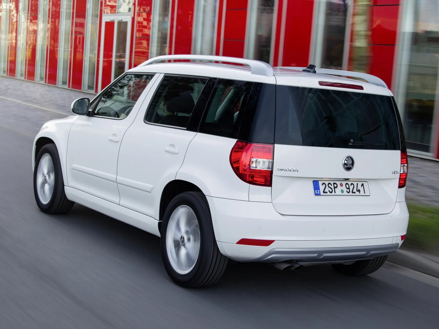 Skoda_Yeti_1_generation_restyling__SUV_5-doors__11.jpg