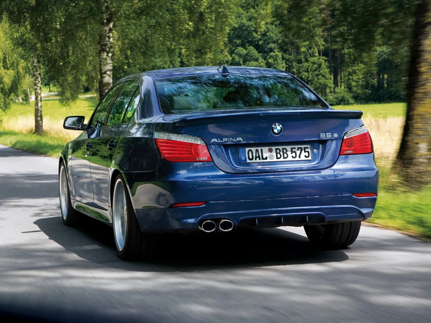 Alpina_B5_1_generation_restyling__Sedan__7.jpg
