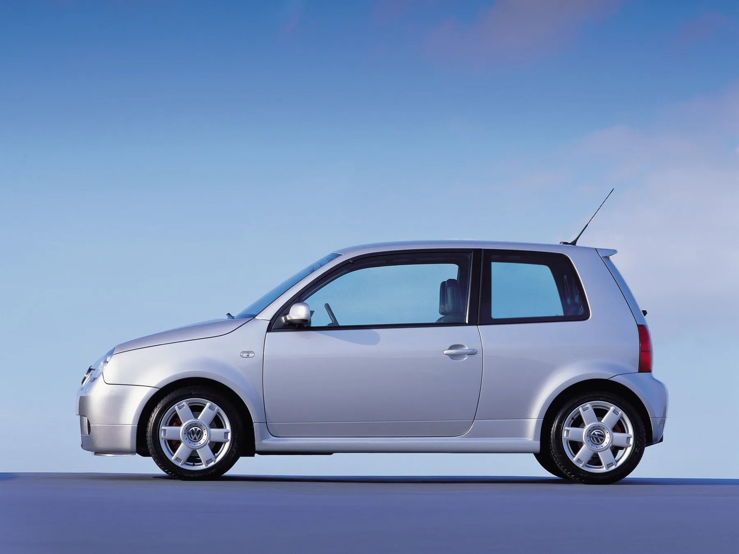 Volkswagen_Lupo_GTI_1_generation__Mini_3-doors__1.jpg