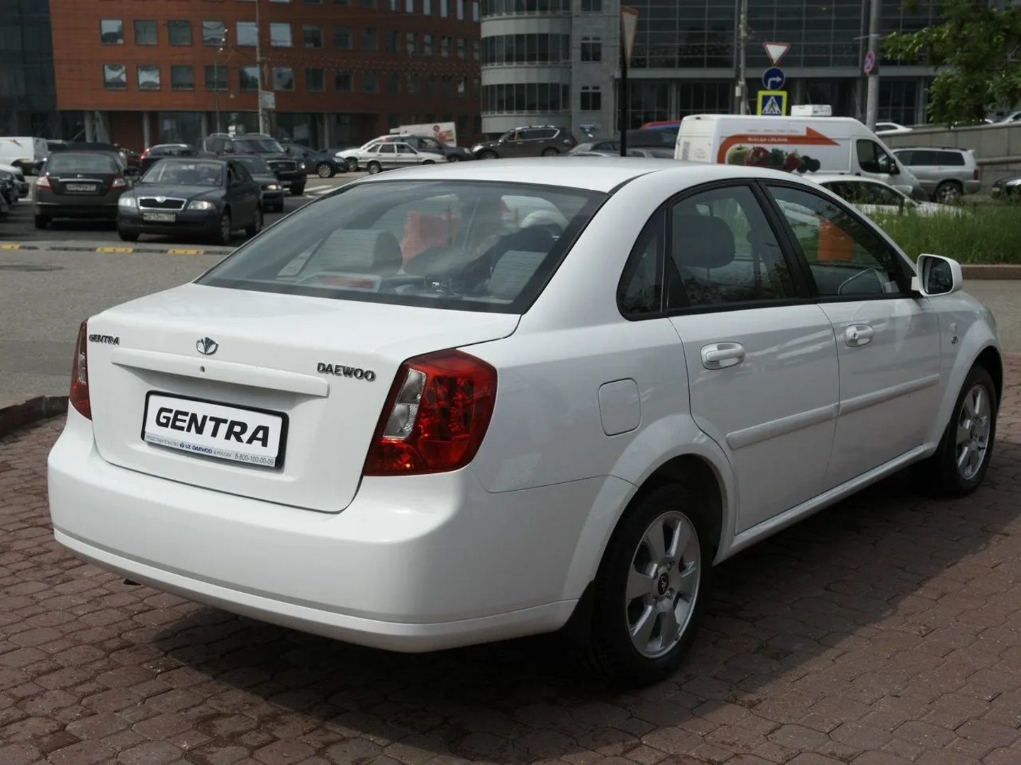 Daewoo_Gentra_2_generation__Sedan__1.jpg