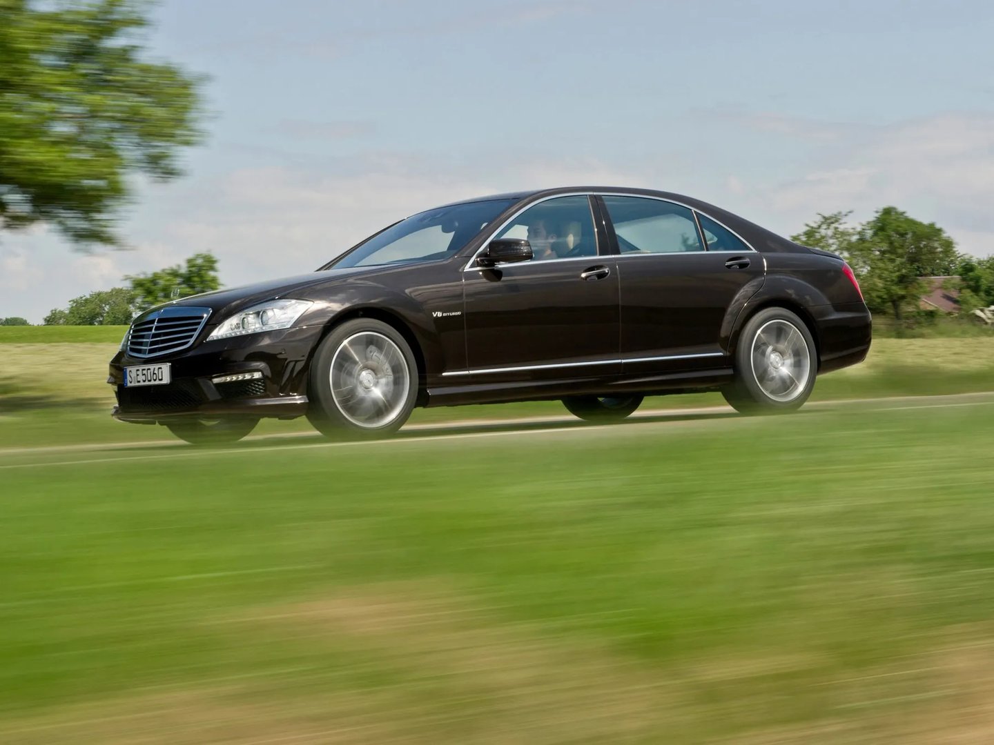 Mercedes_S-Class_AMG_2_generation_restyling__Sedan_Long__13.jpg
