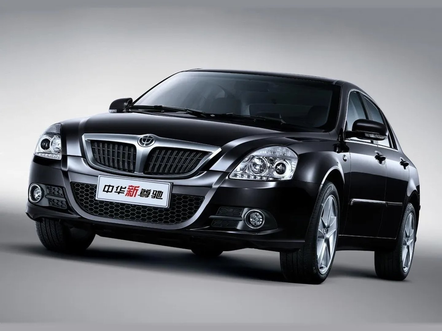 1 generation, restyling 