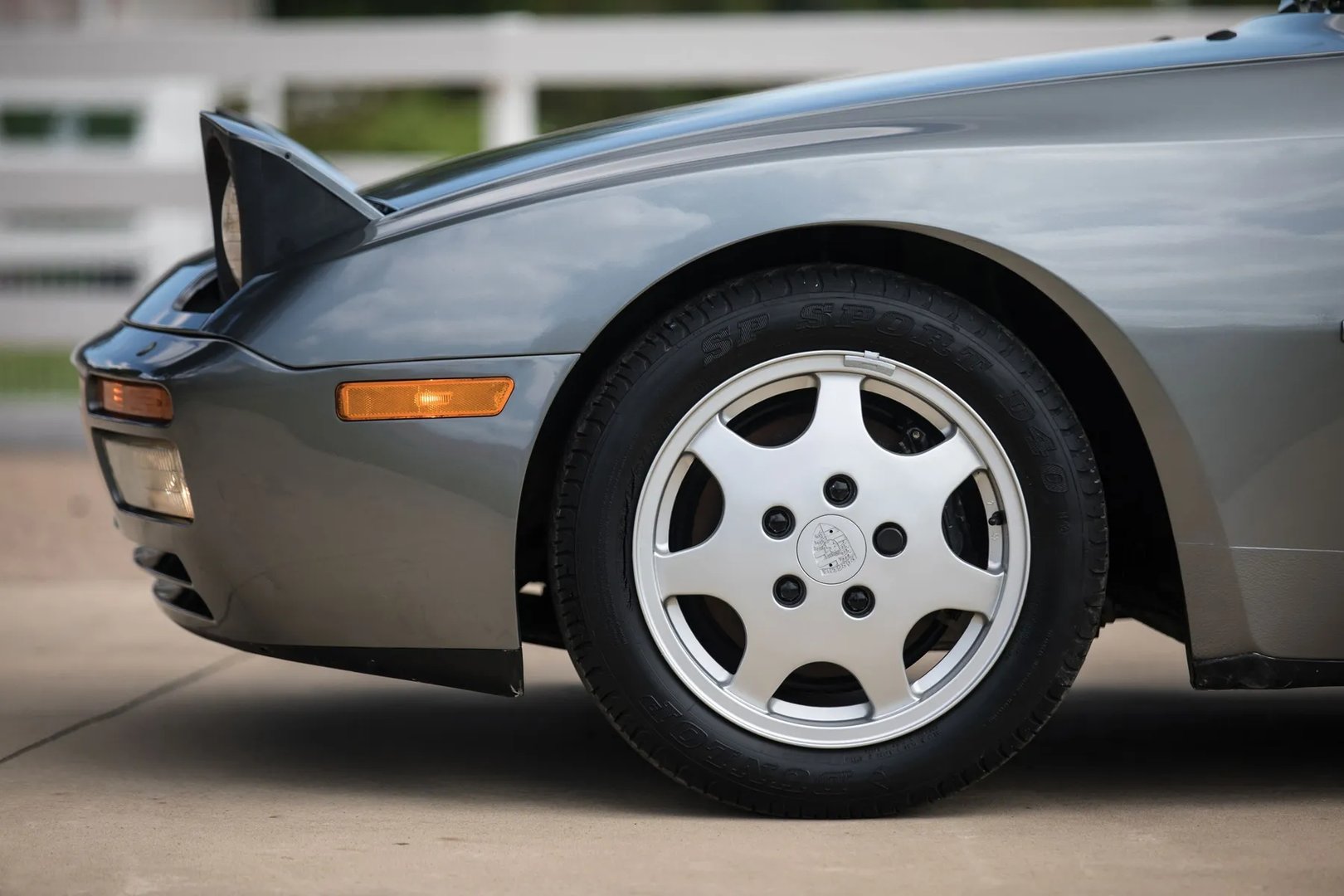 Porsche_944_1_generation__Cabrio__10.jpg
