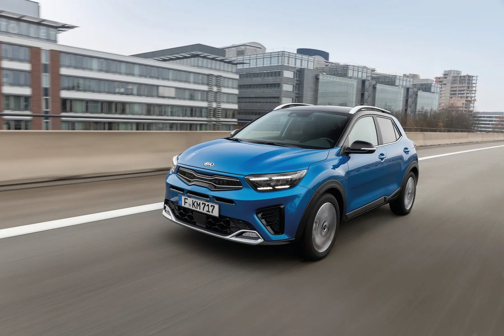 Kia_Stonic_1_generation_restyling__SUV_5-doors__9.jpg