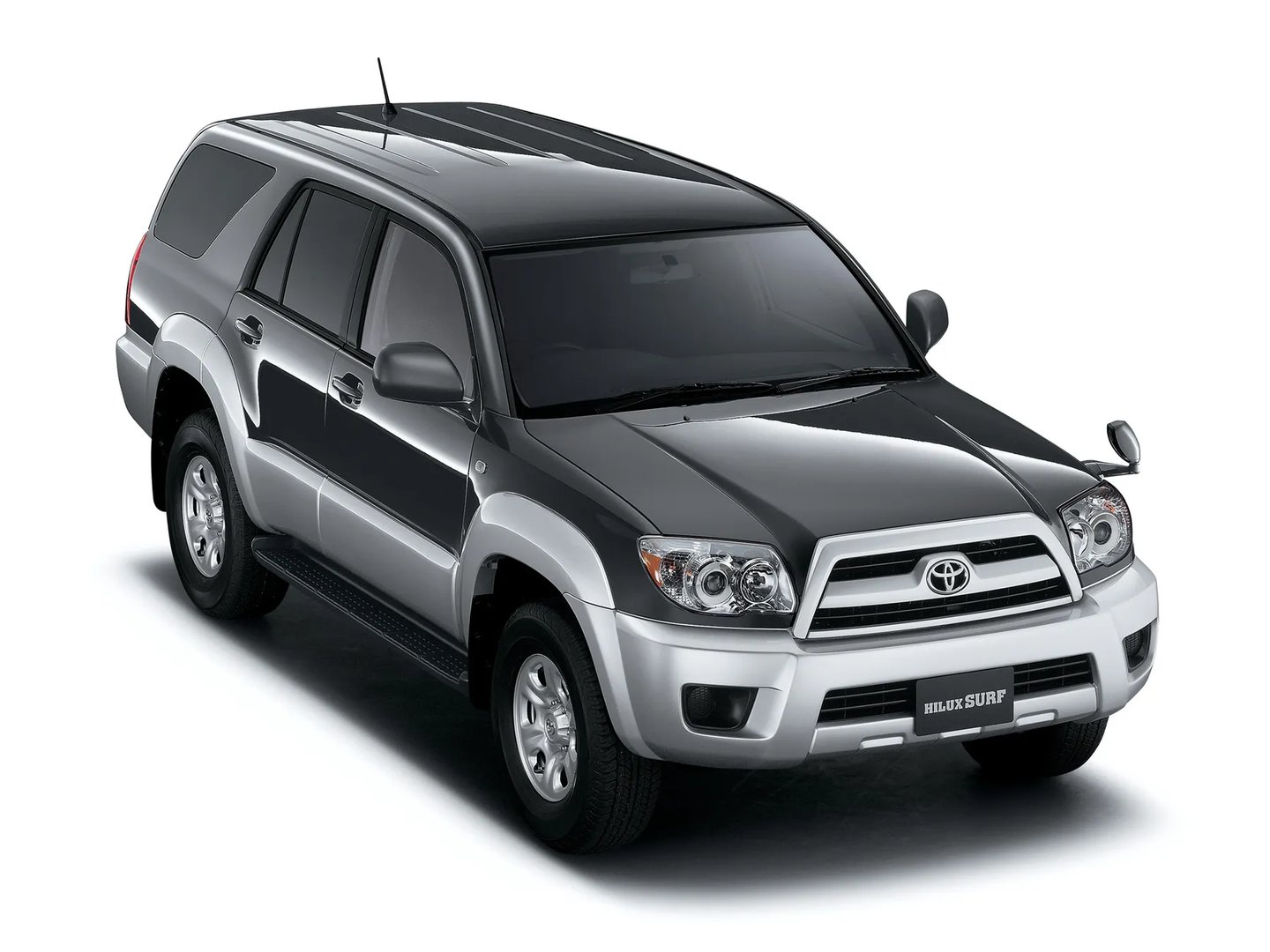 Toyota_Hilux_Surf_4_generation__SUV_5-doors__3.jpg