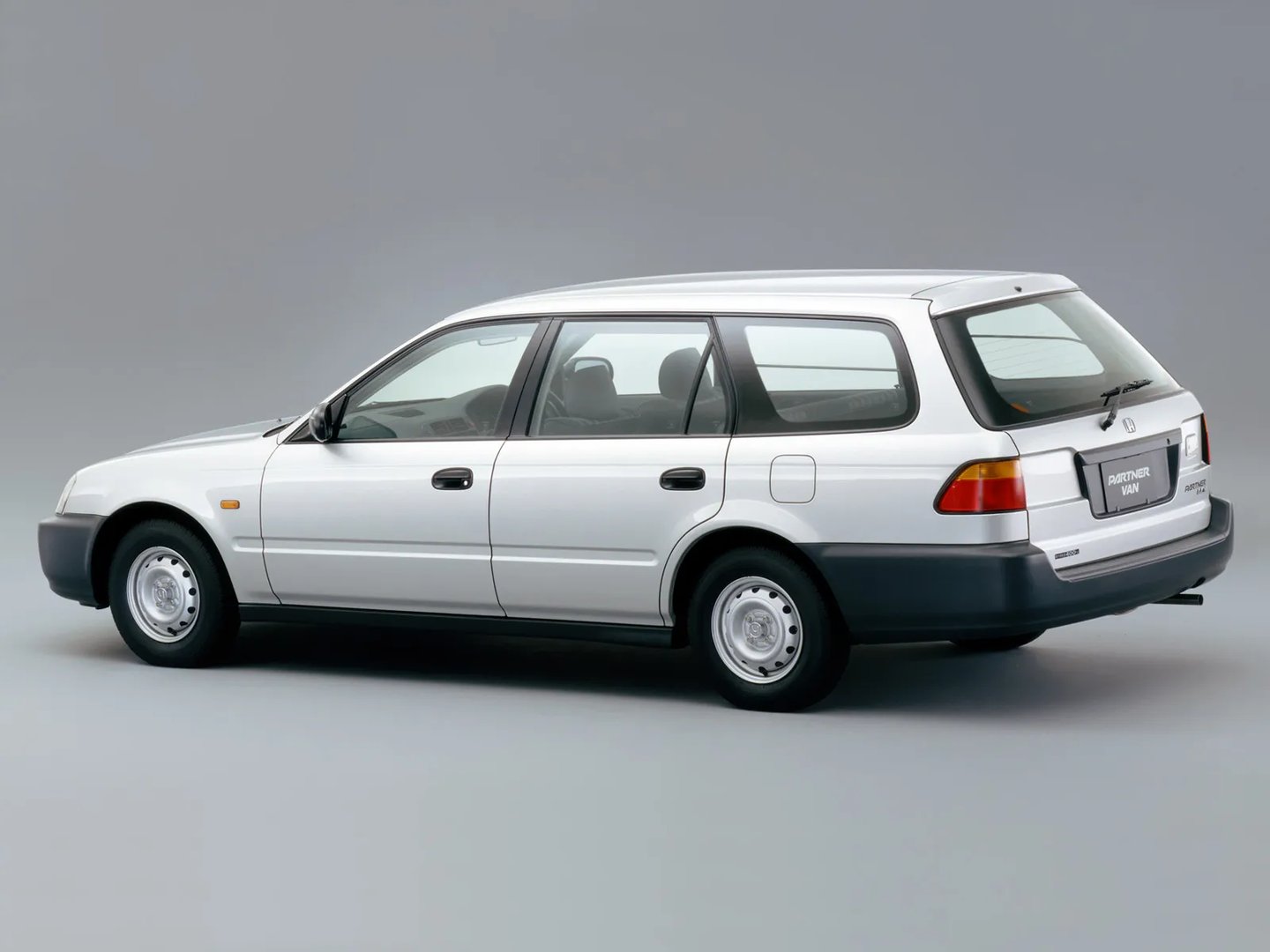 Honda_Partner_1_generation__Estate_5-door__1.jpg