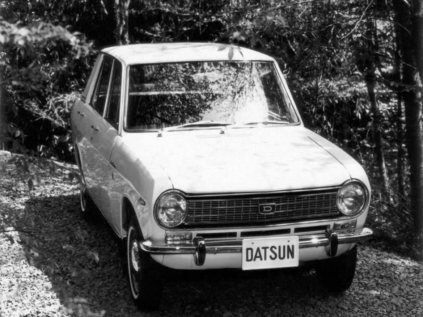 Nissan Sunny 1 generation  Sedan