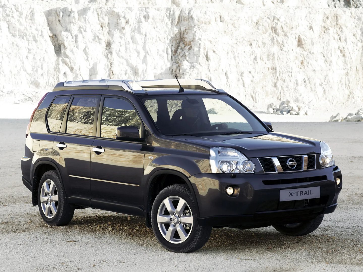 Nissan_X-Trail_2_generation__SUV_5-doors__8.jpg