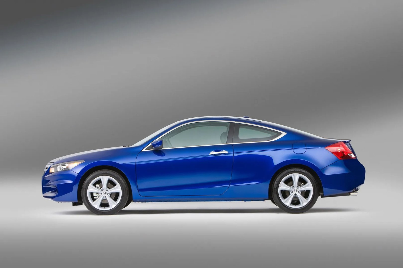 Honda_Accord_8_generation_restyling__Coupe__3.jpg