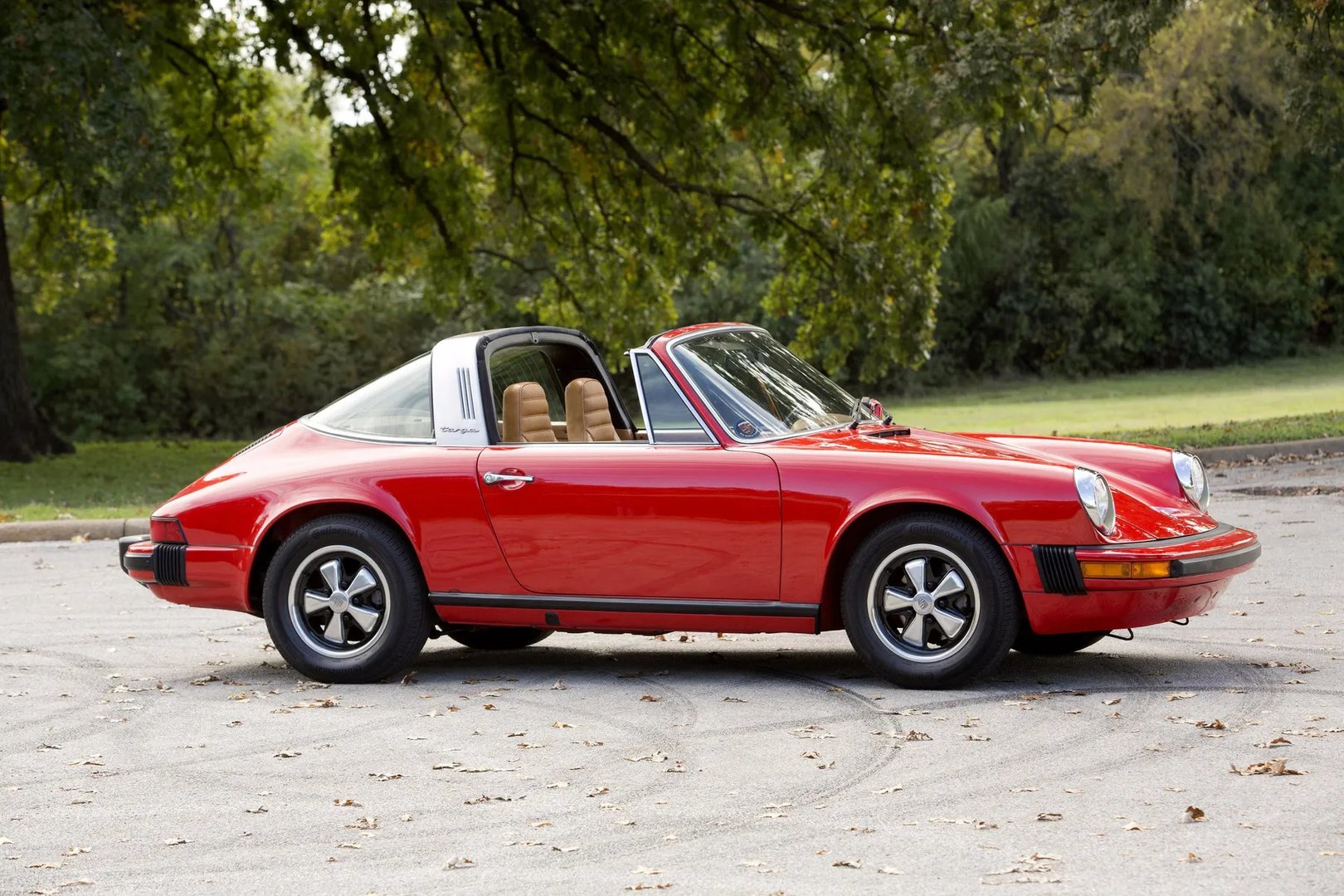 Porsche_911_2_generation__Targa__6.jpg
