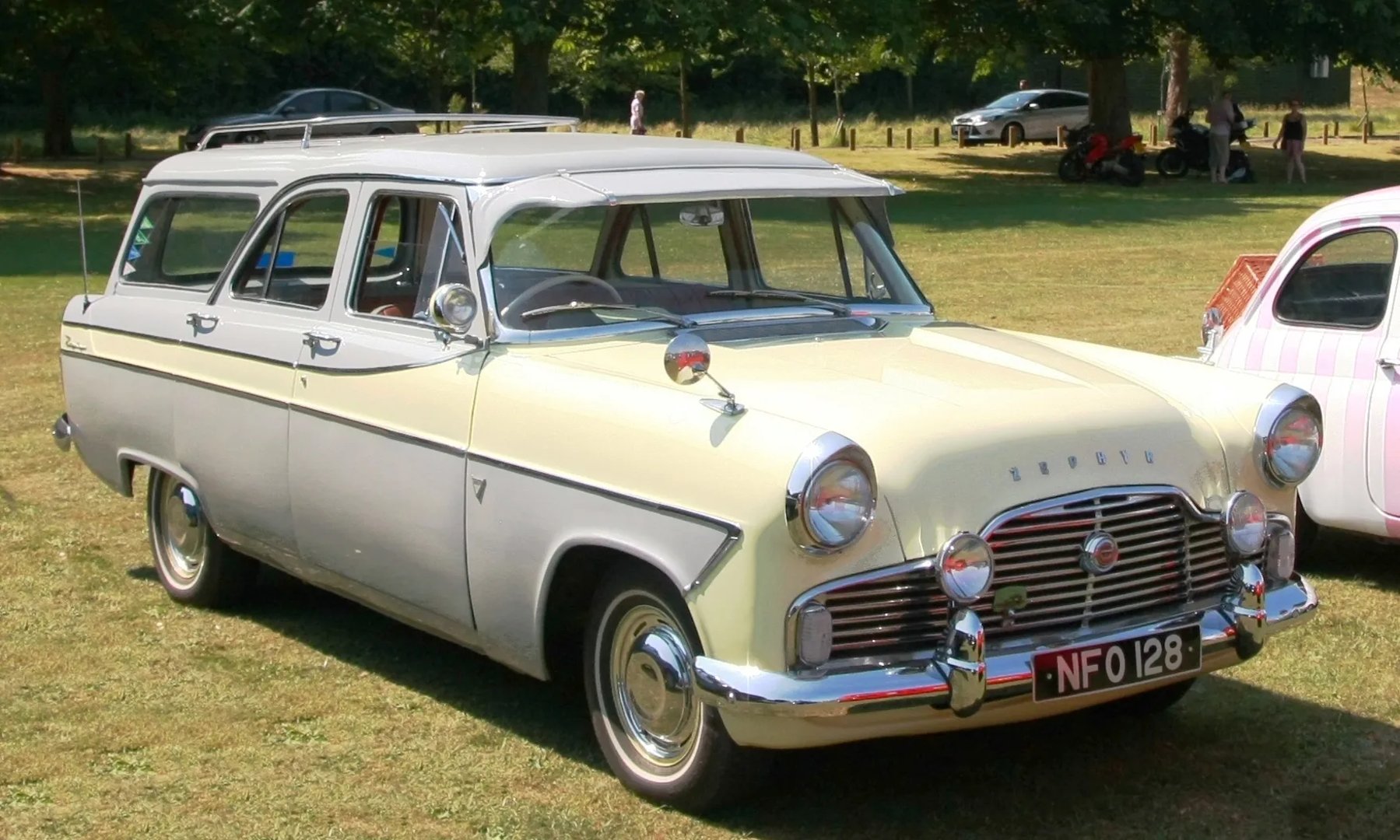 Ford_Zephyr_2_generation__Estate_5-door__1.jpg
