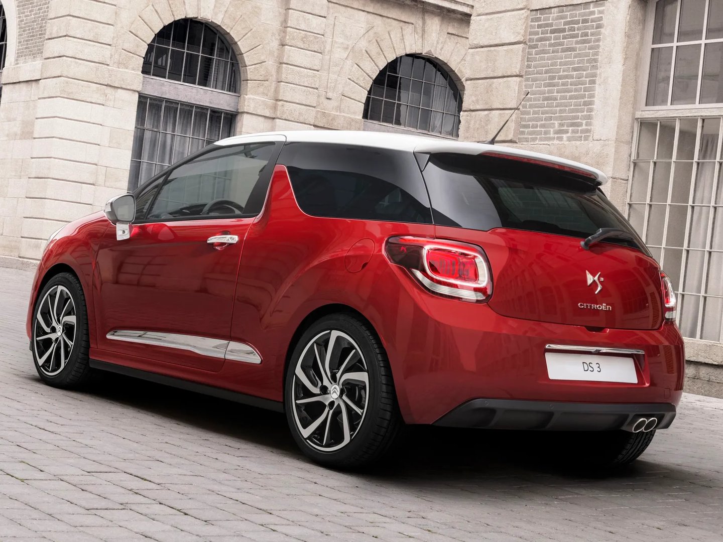 DS_3_1_generation__Mini_3-doors__1.jpg