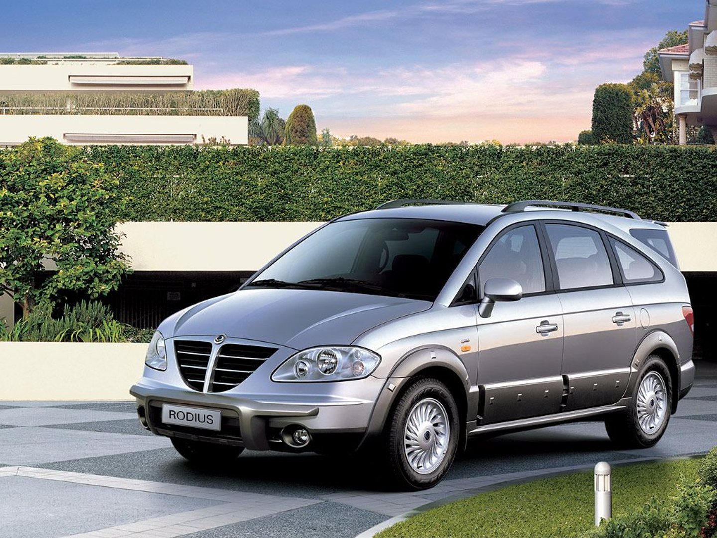 SsangYong Rodius 1 generation
