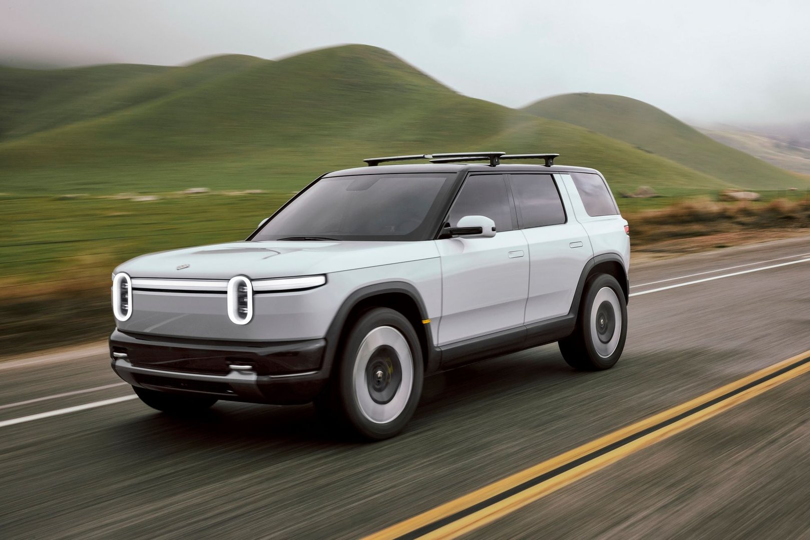 rivian_R2_1_generation__SUV_5-doors__18.jpg