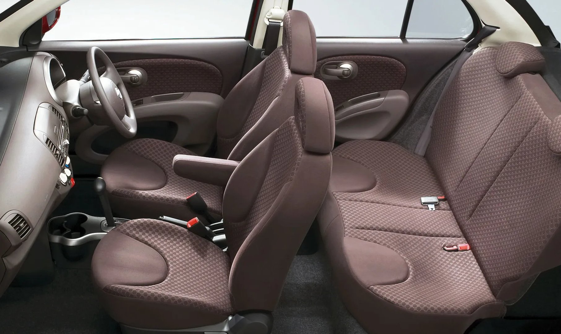 Nissan_March_3_generation__Mini_5-doors__9.jpg