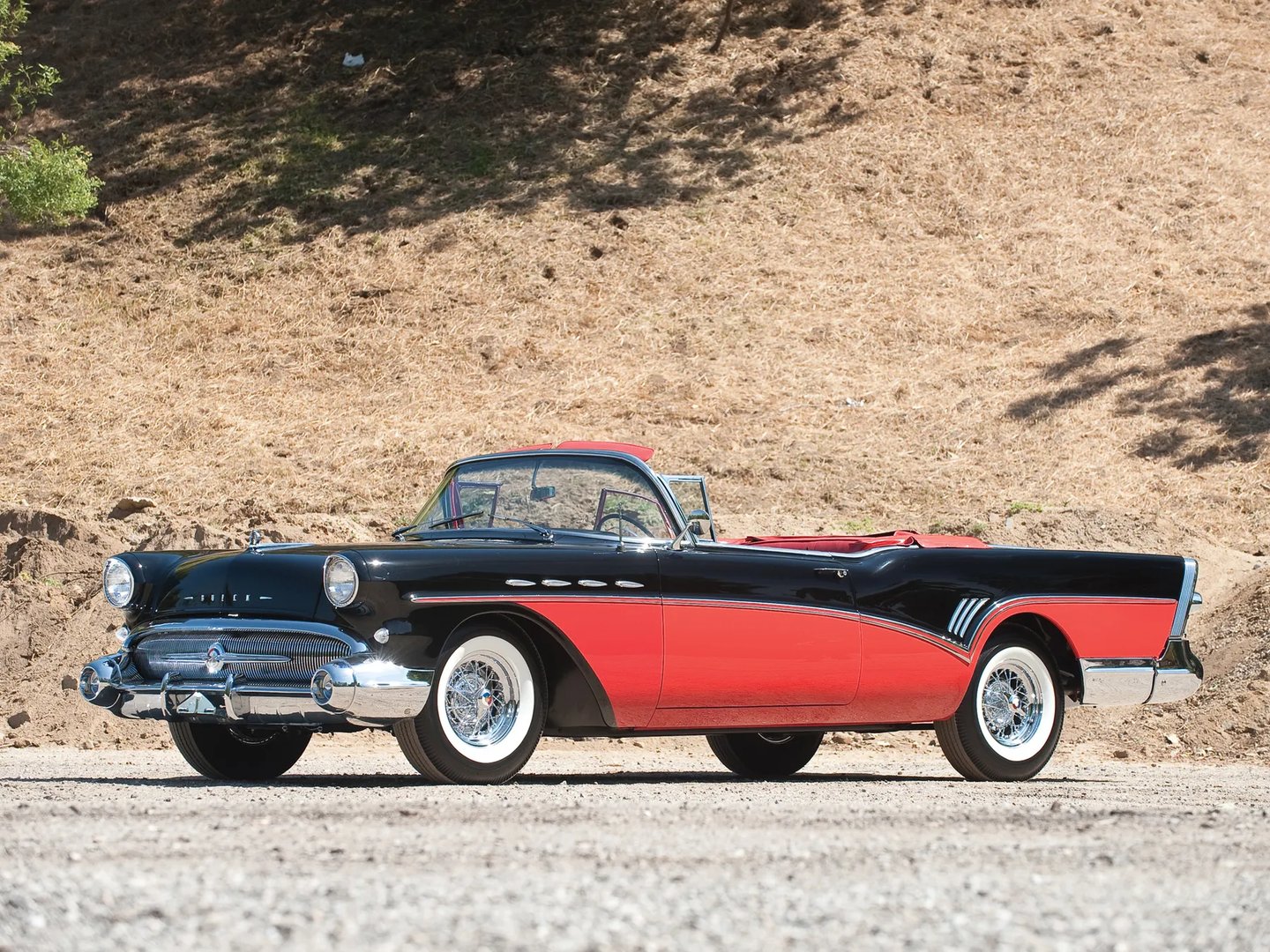 Buick_Roadmaster_7_generation__Cabrio__3.jpg