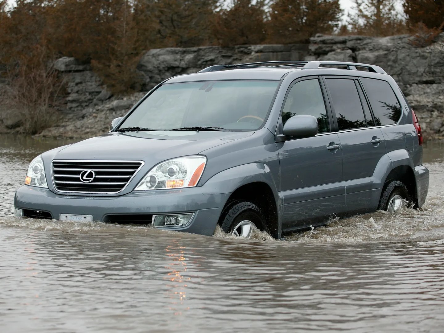 Lexus_GX_1_generation__SUV_5-doors__1.jpg