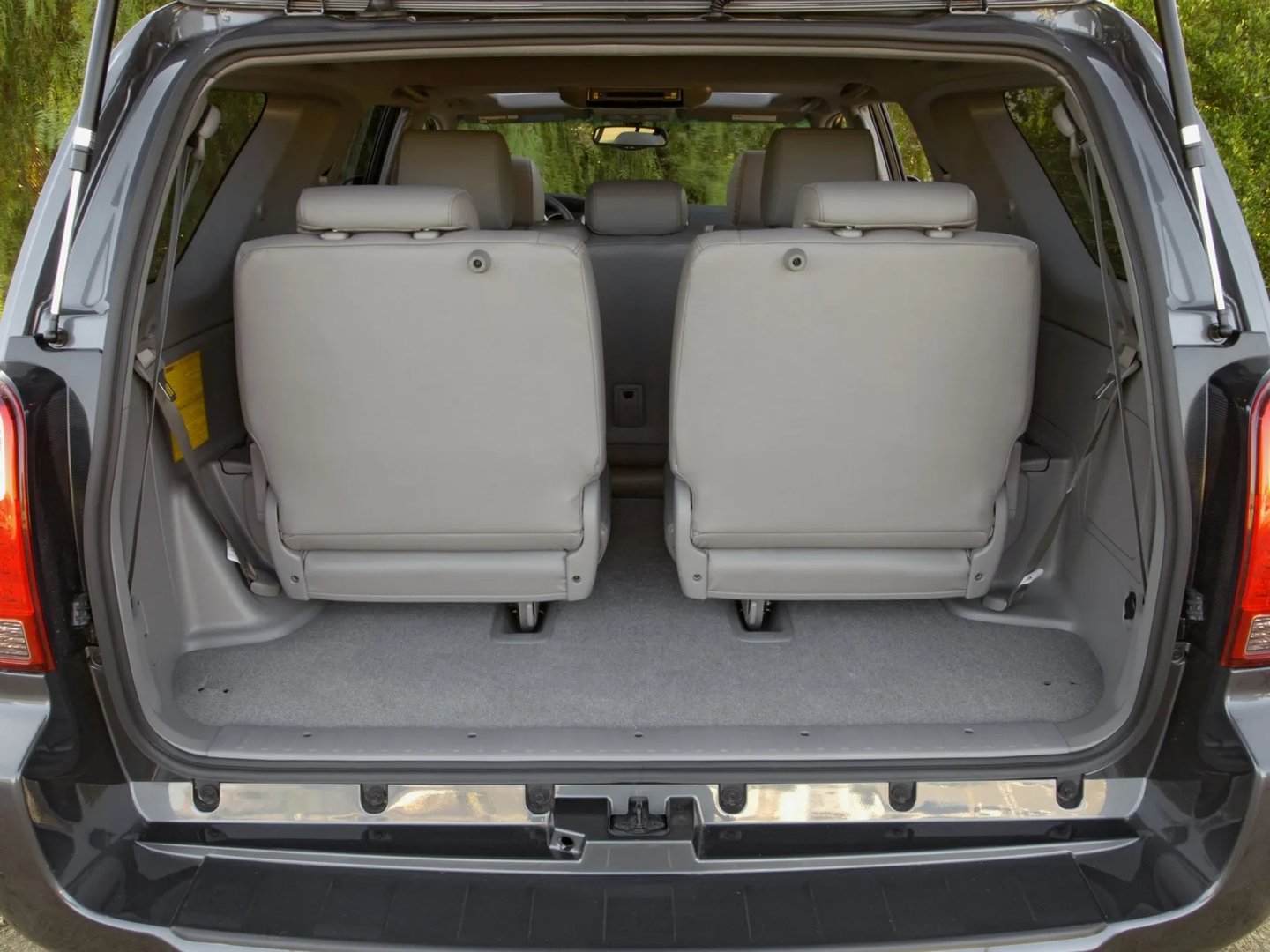 Toyota_4Runner_4_generation_restyling__SUV_5-doors__7.jpg