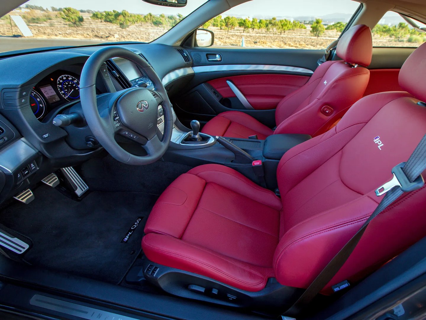 Infiniti_Q60_1_generation__Coupe__7.jpg