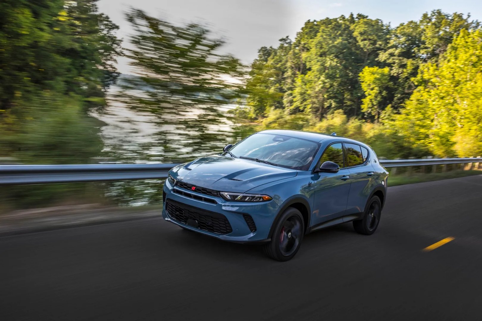 Dodge_Hornet_1_generation__SUV_5-doors__2.jpg