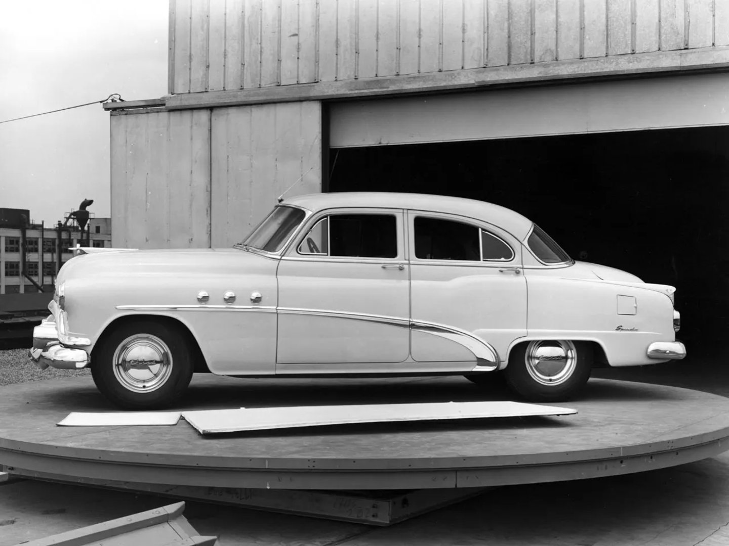Buick_Special_2_generation__Sedan__1.jpg