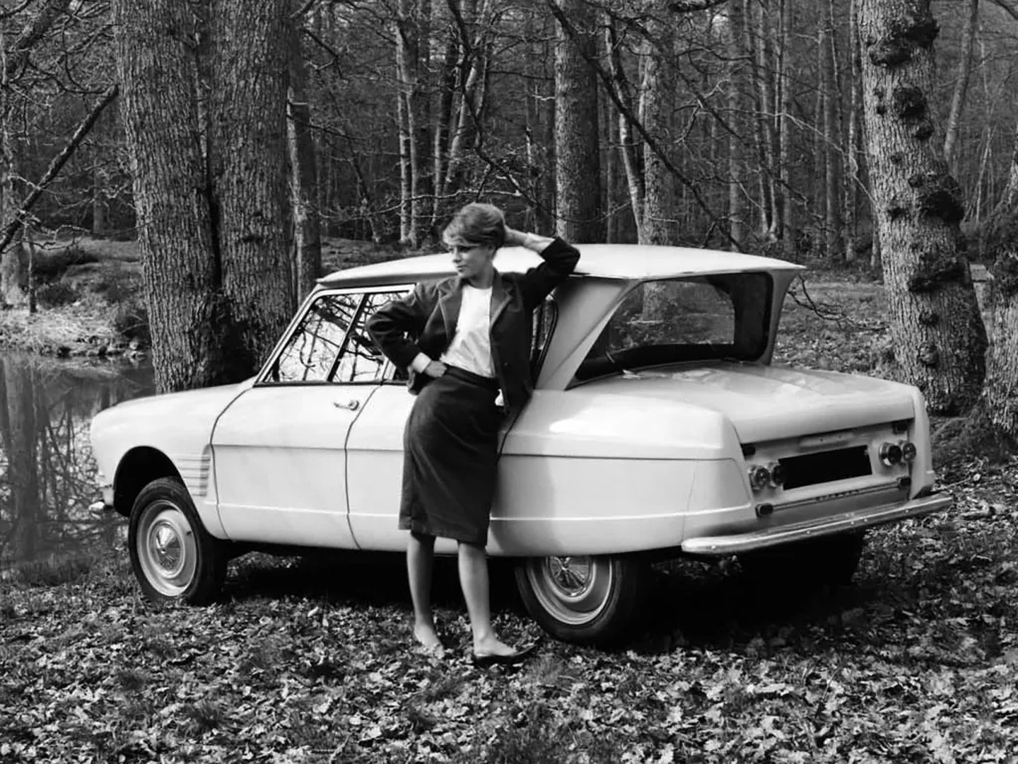 Citroen_AMI_1_generation__Sedan__2.jpg