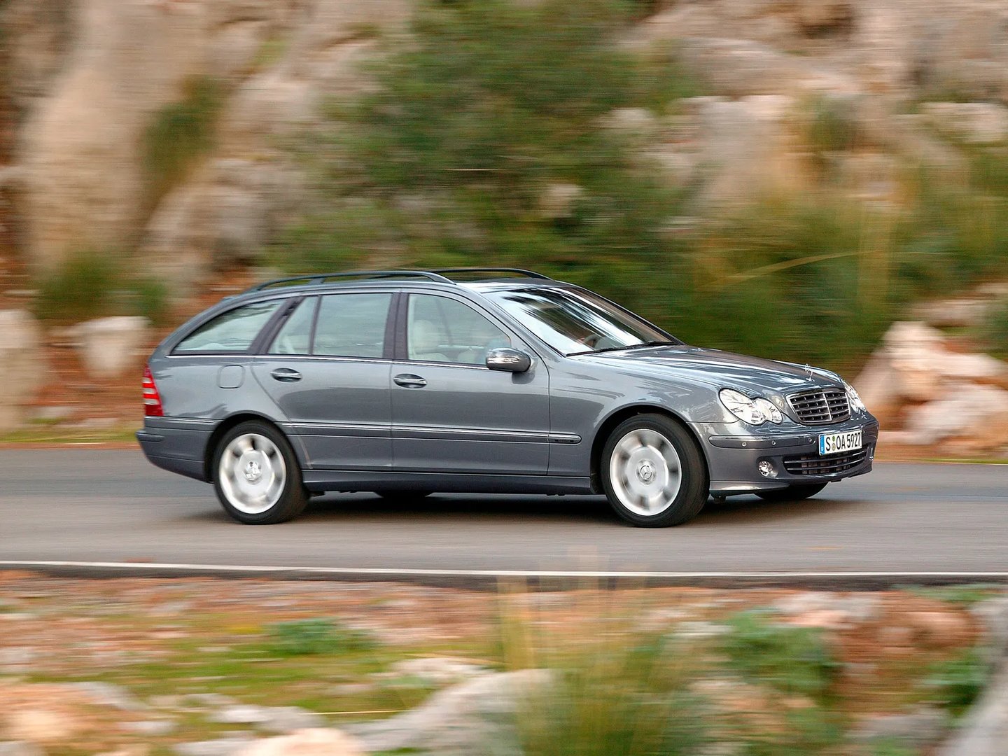 Mercedes_C-Class_2_generation_restyling__Estate_5-door__9.jpg