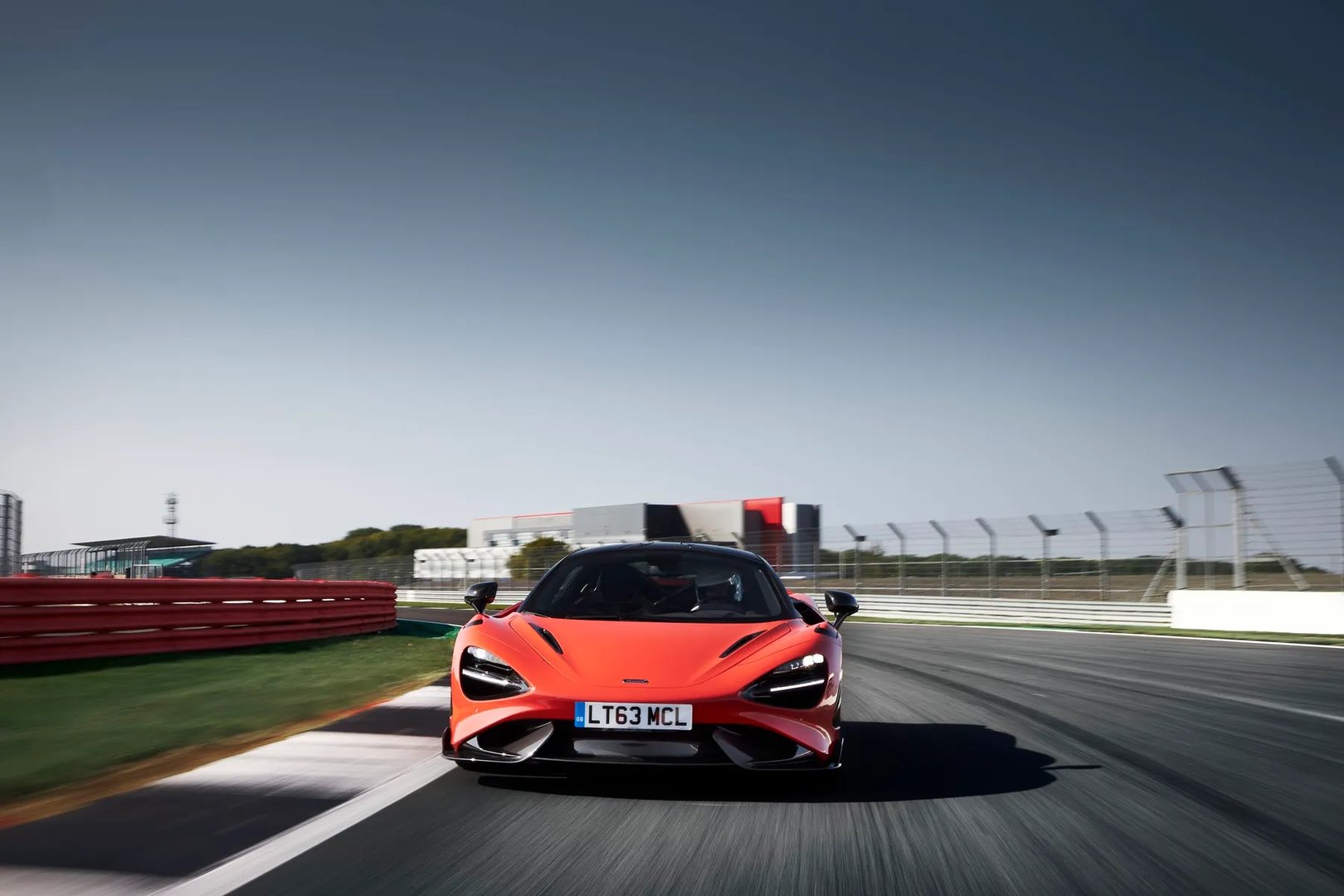 McLaren_765LT_1_generation__Coupe__4.jpg