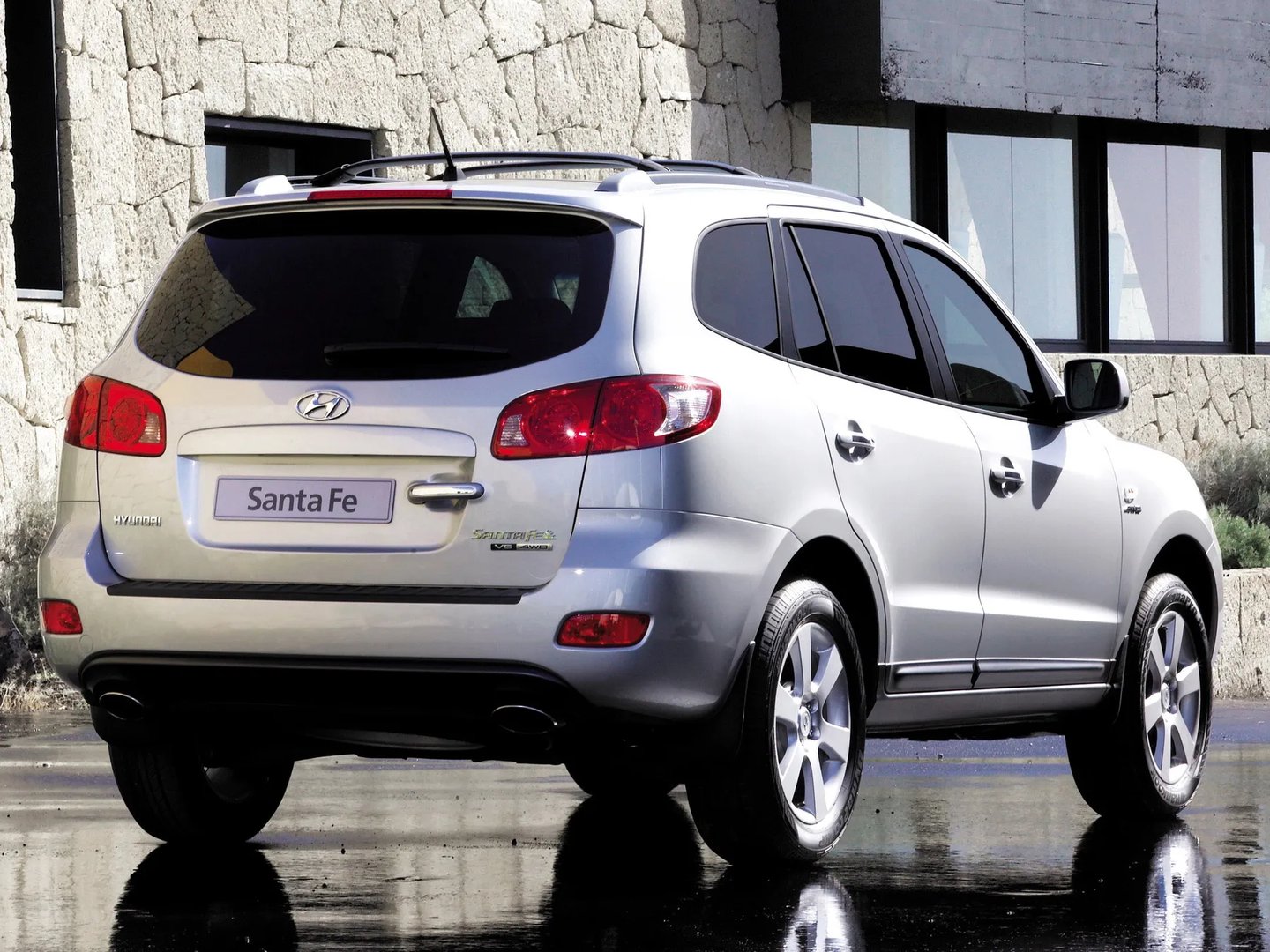 Hyundai_Santa_Fe_2_generation__SUV_5-doors__9.jpg